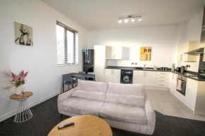 Spacious 2BR Flat Stadium Links